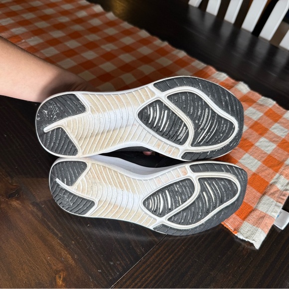 New Balance Black & Cheetah Print FuelCore Nergize Sport V1 Trainer Sneakers - Picture 8 of 8